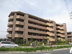 パデシオン三室戸駅前